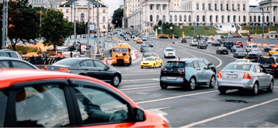 Опубликован перечень легковых автомобилей средней стоимостью от 3 млн руб. для расчета транспортного налога за 2021 год